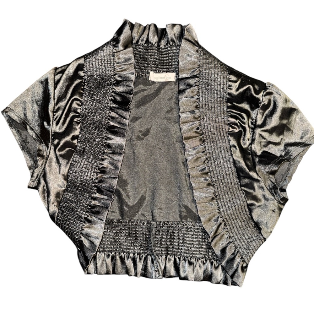 Medium Black Imagenation Cropped Ruffled Trim Bolero Short Sleeved Coat Shawl